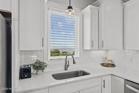 1903 Emerald Drive Emerald Isle NC 28594