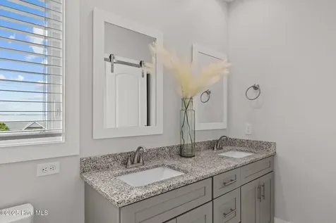1903 Emerald Drive Emerald Isle NC 28594