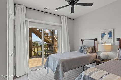 1903 Emerald Drive Emerald Isle NC 28594