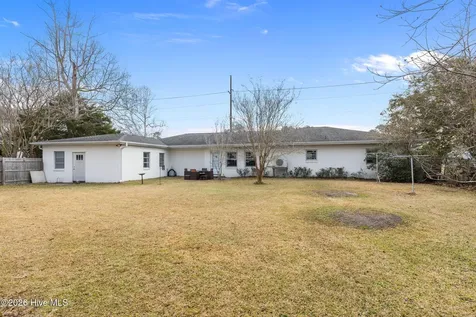 1309 Live Oak Street Beaufort NC 28516