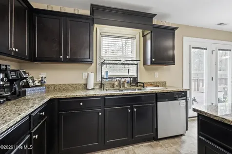 140 Pine Cove Road New Bern NC 28562