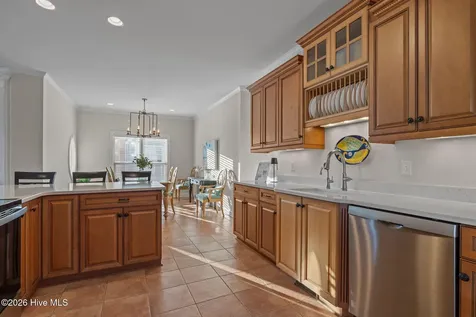 2208 Evans Street Morehead City NC 28557