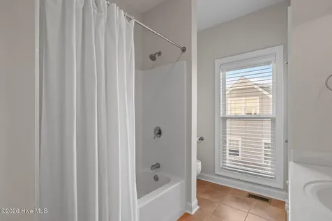 2208 Evans Street Morehead City NC 28557