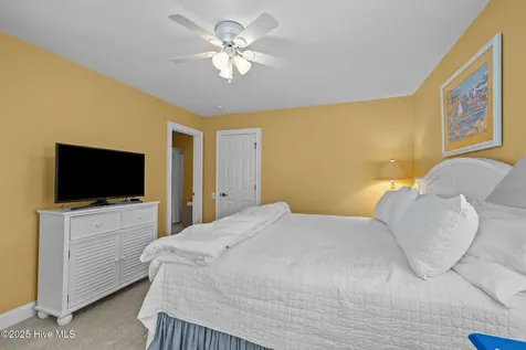 2208 Evans Street Morehead City NC 28557