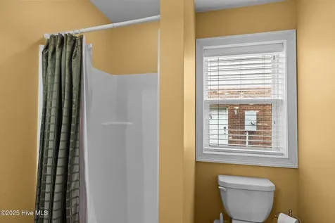 2208 Evans Street Morehead City NC 28557