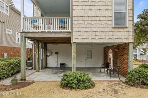 2208 Evans Street Morehead City NC 28557