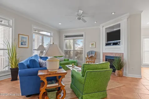 2208 Evans Street Morehead City NC 28557