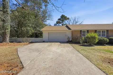 1514 Crescent Drive Elizabeth City NC 27909