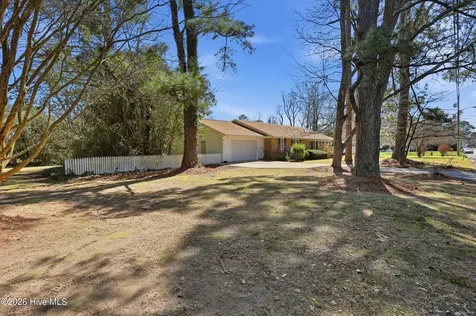 1514 Crescent Drive Elizabeth City NC 27909