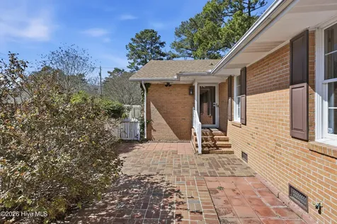 1514 Crescent Drive Elizabeth City NC 27909