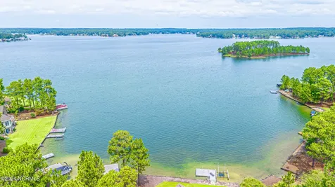 101 Andrews Seven Lakes NC 27376