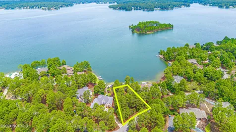 101 Andrews Seven Lakes NC 27376