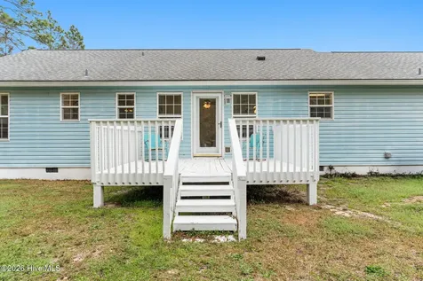 410 Harper Lake Drive Southport NC 28461