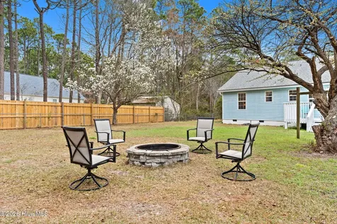 410 Harper Lake Drive Southport NC 28461