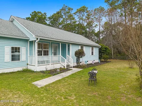 410 Harper Lake Drive Southport NC 28461