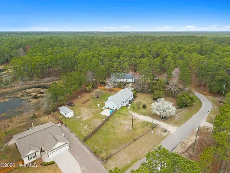 410 Harper Lake Drive Southport NC 28461