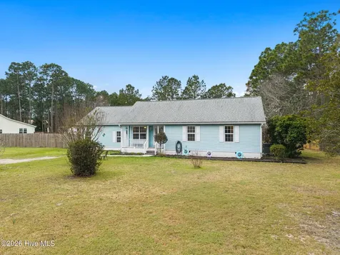 410 Harper Lake Drive Southport NC 28461
