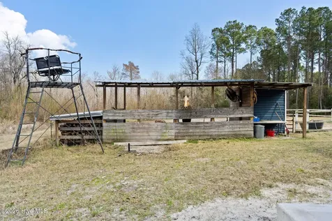 460 Oakey Point Road Hampstead NC 28443