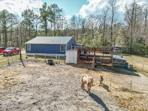 460 Oakey Point Road Hampstead NC 28443