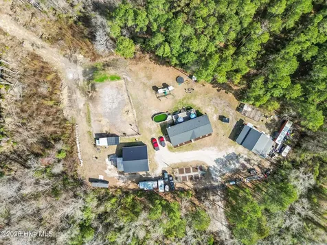 460 Oakey Point Road Hampstead NC 28443