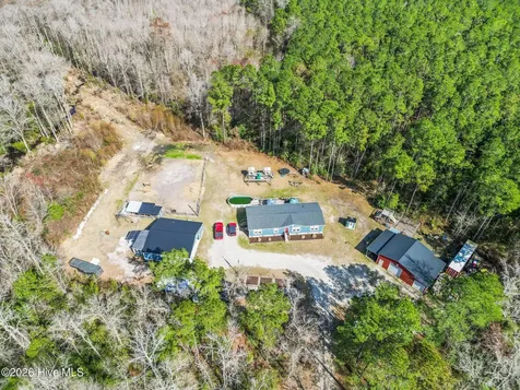 460 Oakey Point Road Hampstead NC 28443