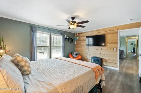 460 Oakey Point Road Hampstead NC 28443