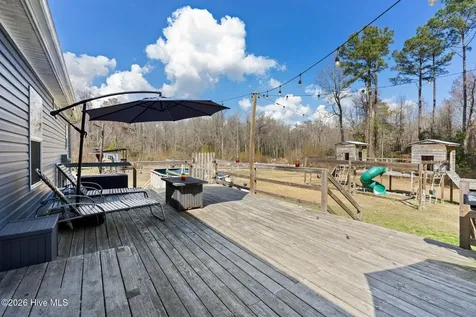 460 Oakey Point Road Hampstead NC 28443