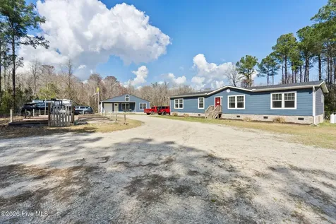 460 Oakey Point Road Hampstead NC 28443