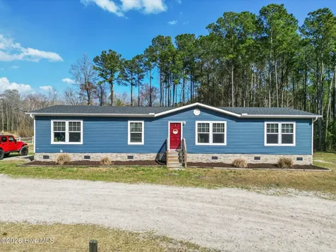 460 Oakey Point Road Hampstead NC 28443