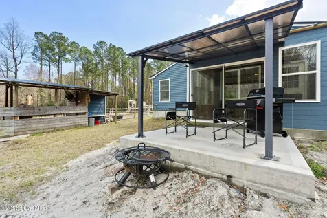 460 Oakey Point Road Hampstead NC 28443