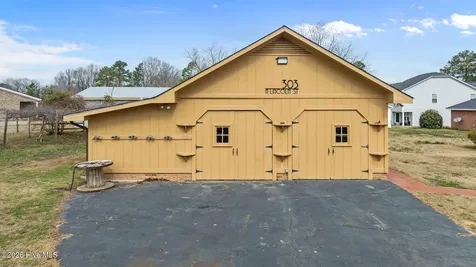 303 N Lincoln Street Benson NC 27504