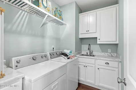 604 S 3rd Street Carolina Beach NC 28428