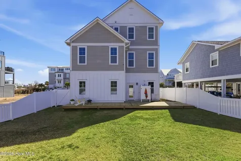604 S 3rd Street Carolina Beach NC 28428