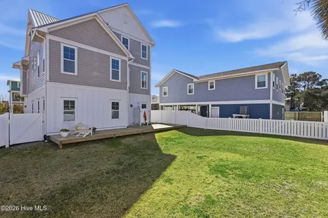 604 S 3rd Street Carolina Beach NC 28428