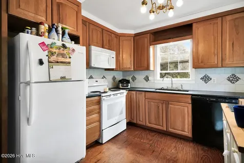 542 Brunswick Street SE Bolivia NC 28422