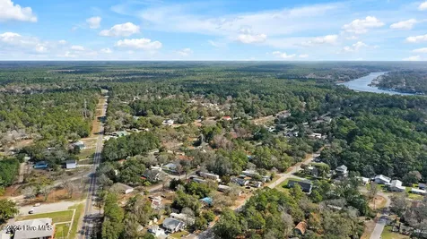 542 Brunswick Street SE Bolivia NC 28422