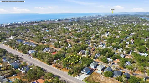 142 NW 1st Street Oak Island NC 28465