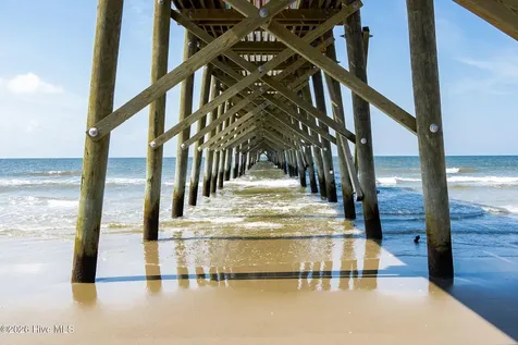 142 NW 1st Street Oak Island NC 28465