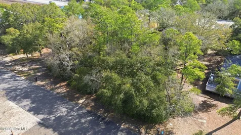 142 NW 1st Street Oak Island NC 28465