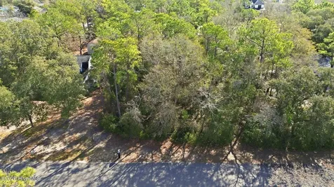 142 NW 1st Street Oak Island NC 28465