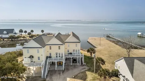 134 Water Lane Newport NC 28570