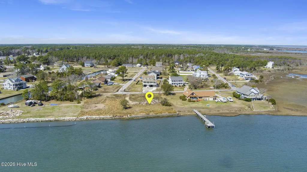 608 Bronna Road Beaufort NC 28516