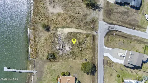 608 Bronna Road Beaufort NC 28516
