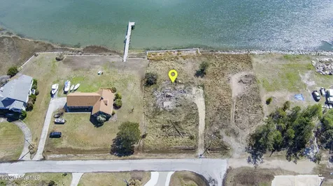 608 Bronna Road Beaufort NC 28516