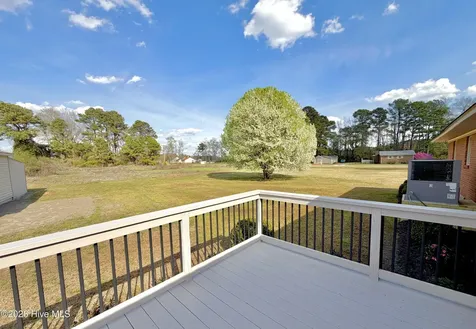 216 Collier Loftin Road Kinston NC 28504