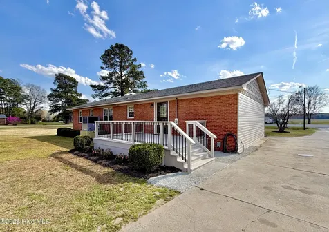 216 Collier Loftin Road Kinston NC 28504