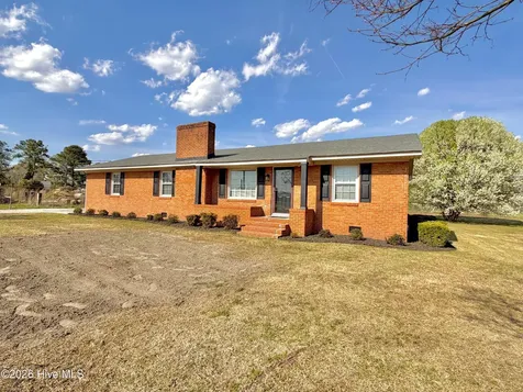 216 Collier Loftin Road Kinston NC 28504