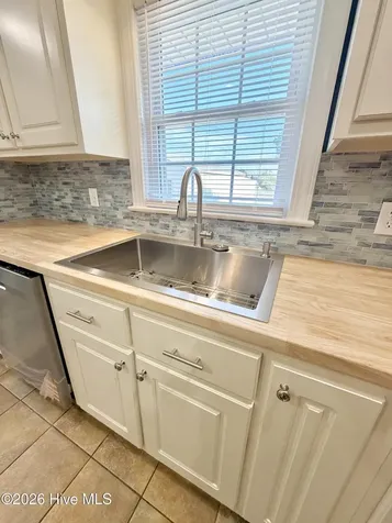 216 Collier Loftin Road Kinston NC 28504