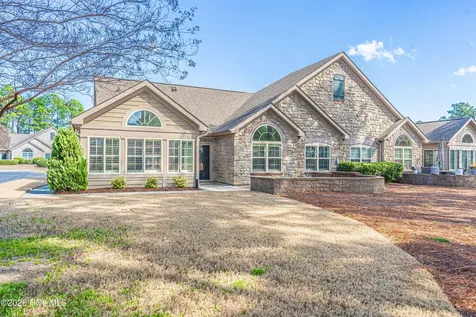 117 W Chelsea Court Southern Pines NC 28387