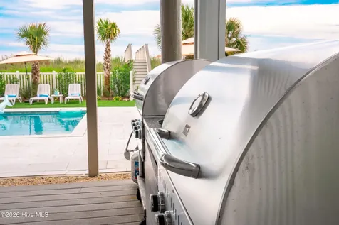387 W First Street Ocean Isle Beach NC 28469